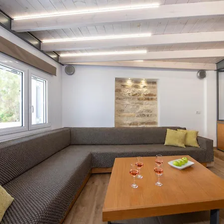 아파트 Leste αmperia Maisonette *