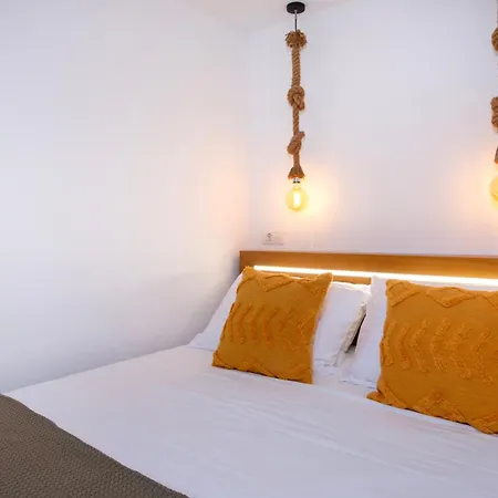 Leste αmperia Maisonette 아파트